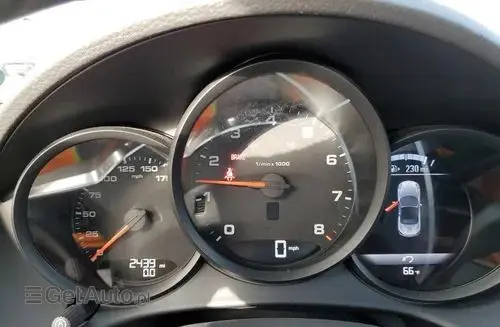 PORSCHE Boxster 