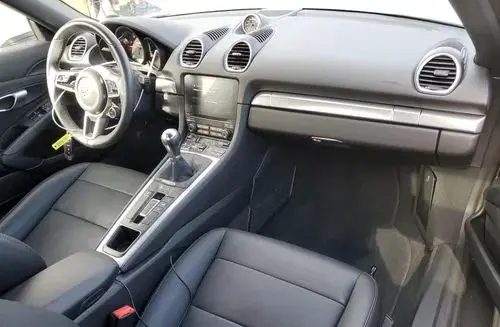 PORSCHE Boxster 