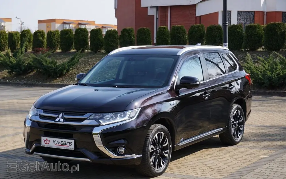 MITSUBISHI Outlander 2.0 4WD Plus