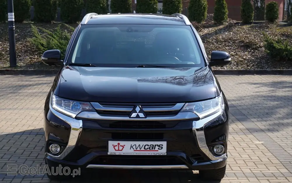 MITSUBISHI Outlander 2.0 4WD Plus