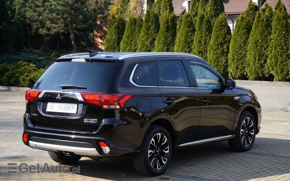 MITSUBISHI Outlander 2.0 4WD Plus