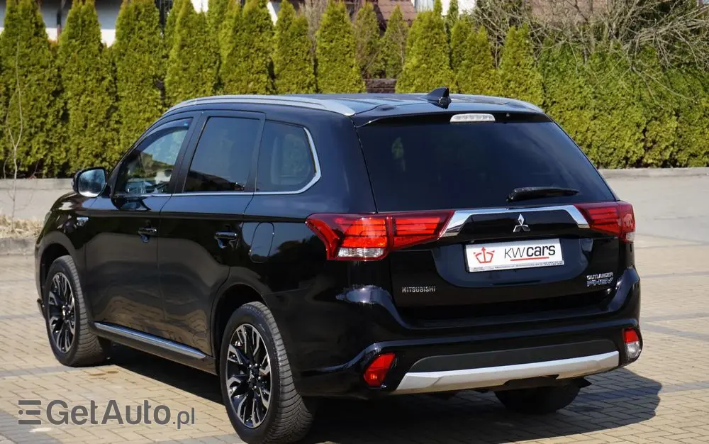 MITSUBISHI Outlander 2.0 4WD Plus