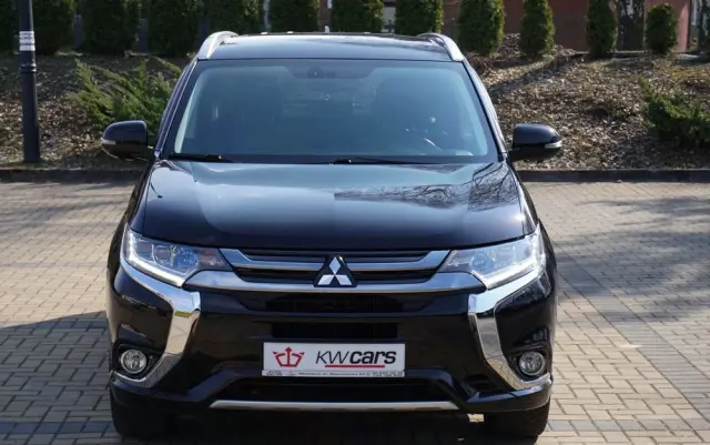 MITSUBISHI Outlander 2.0 4WD Plus