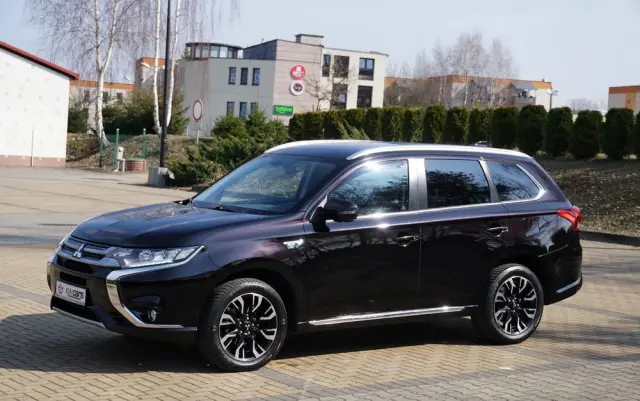 MITSUBISHI Outlander 2.0 4WD Plus