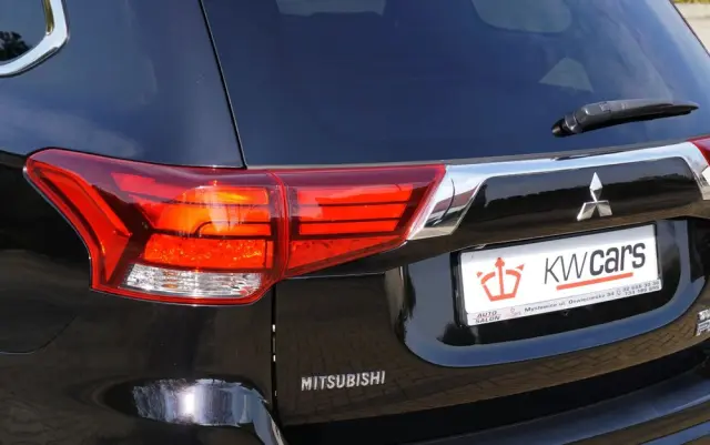 MITSUBISHI Outlander 2.0 4WD Plus