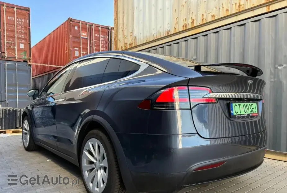 TESLA Model X 100D Allradantrieb