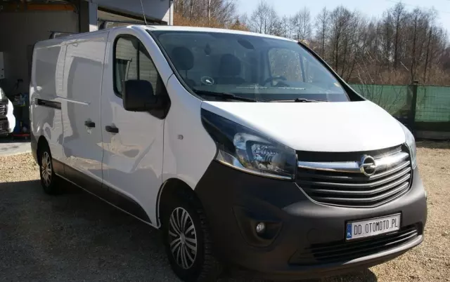 OPEL Vivaro 