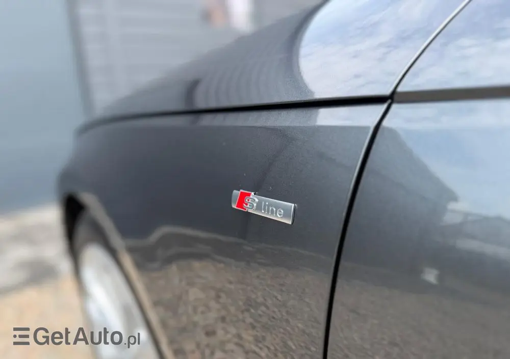 AUDI A4 Avant 2.0 TDI DPF clean diesel quattro S tronic S line Sportpaket