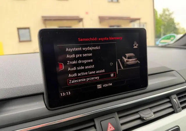 AUDI A4 Avant 2.0 TDI DPF clean diesel quattro S tronic S line Sportpaket