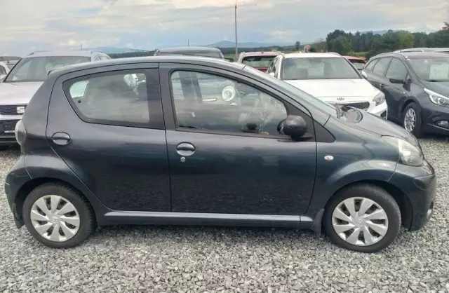 TOYOTA Aygo 