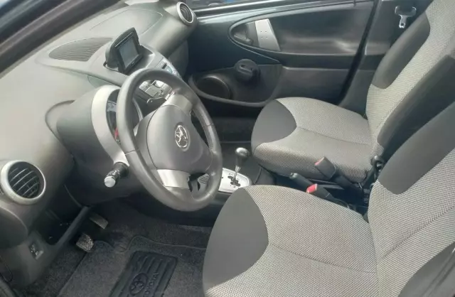 TOYOTA Aygo 