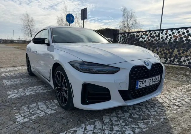 BMW Seria 4 M440i xDrive