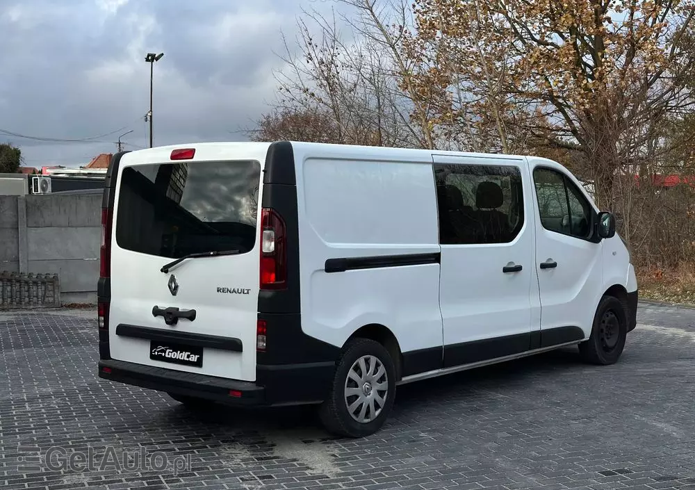 RENAULT TRAFIC 