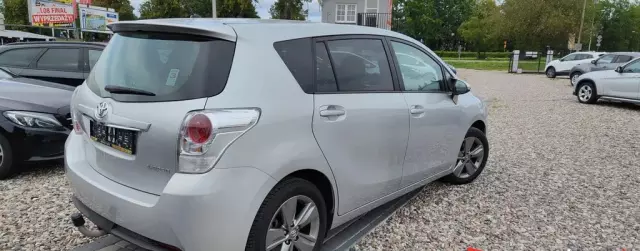 TOYOTA Verso 