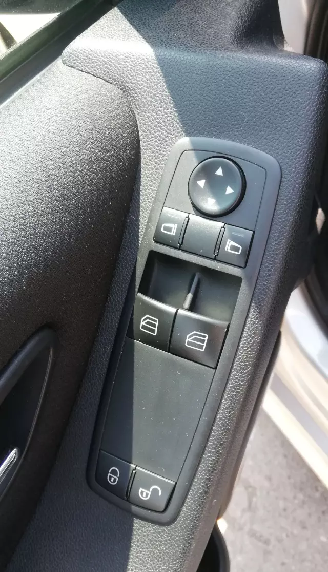 MERCEDES-BENZ Klasa B 