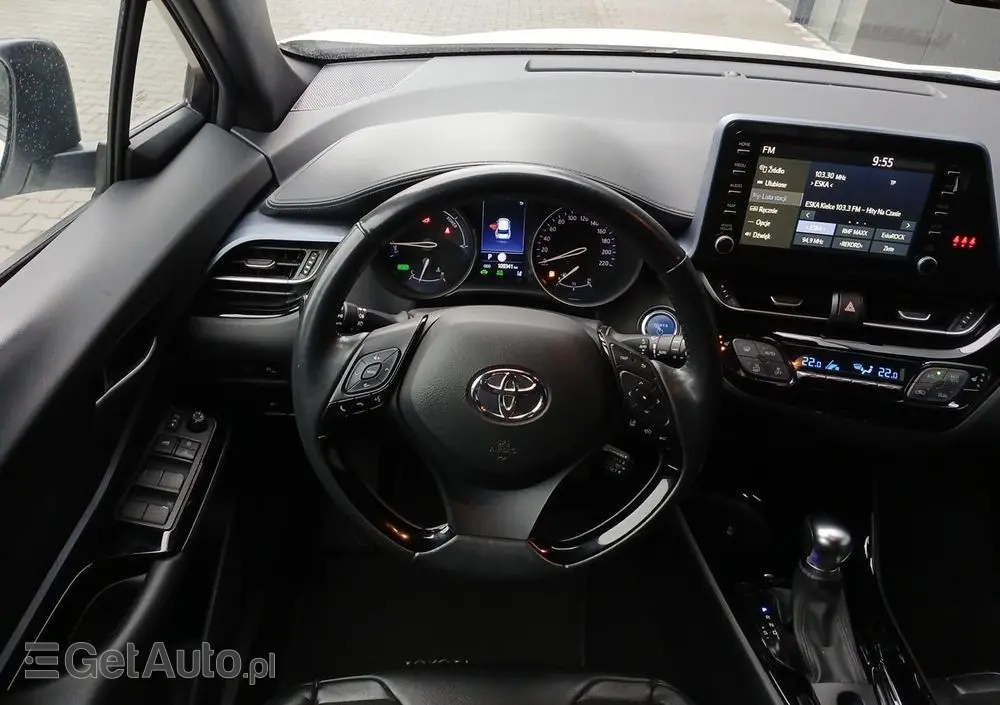 TOYOTA C-HR 2.0 Hybrid Selection