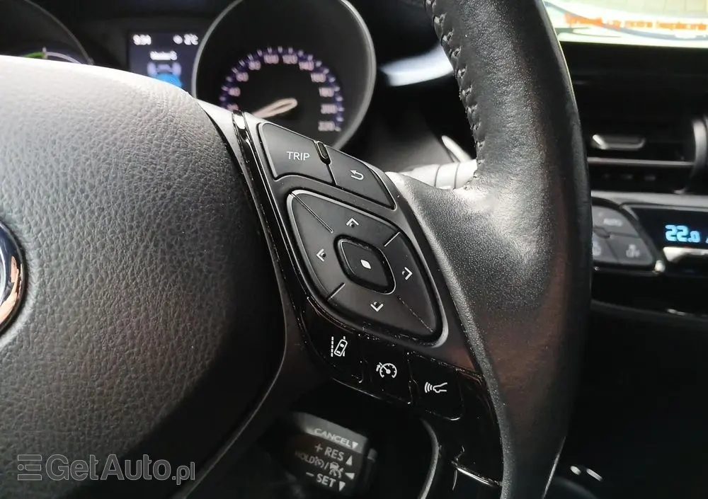 TOYOTA C-HR 2.0 Hybrid Selection