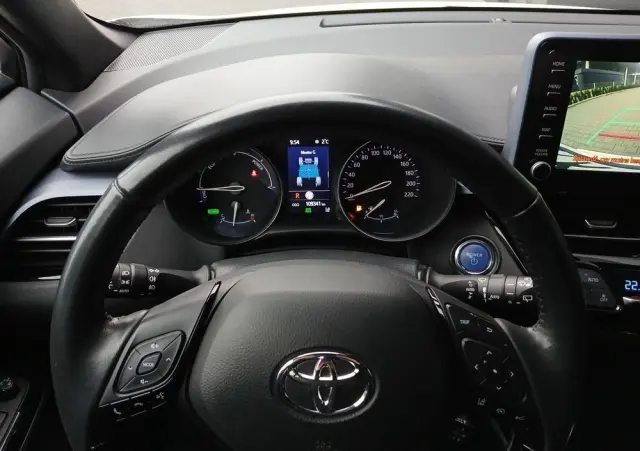TOYOTA C-HR 2.0 Hybrid Selection