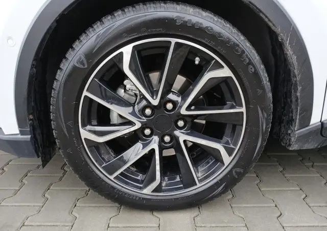 TOYOTA C-HR 2.0 Hybrid Selection