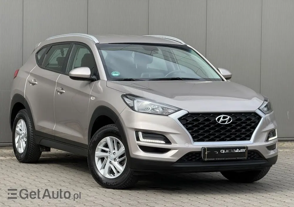 HYUNDAI Tucson 