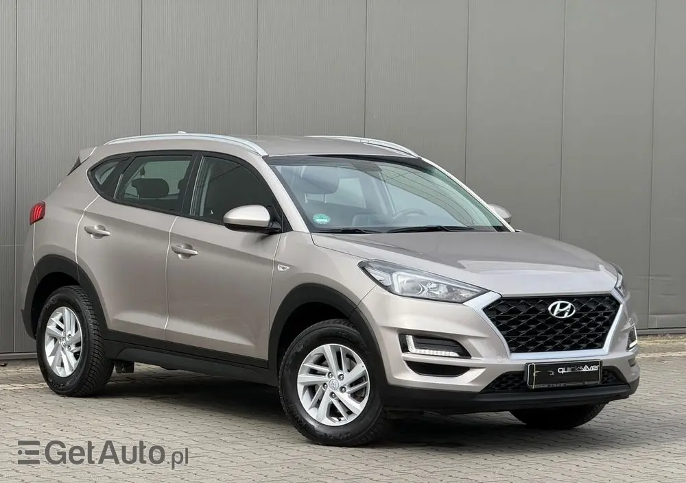 HYUNDAI Tucson 