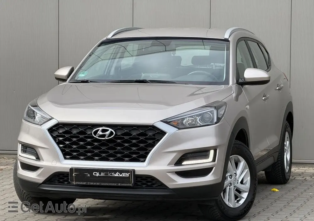 HYUNDAI Tucson 