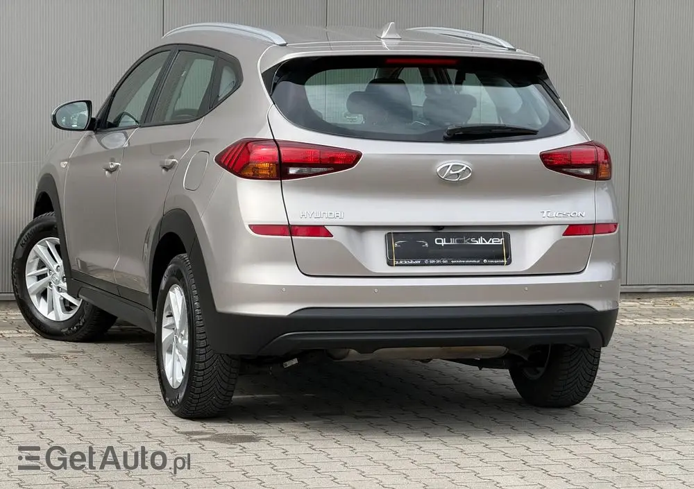 HYUNDAI Tucson 