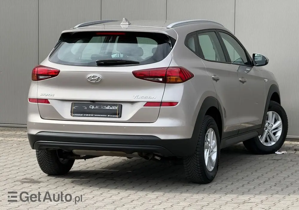 HYUNDAI Tucson 