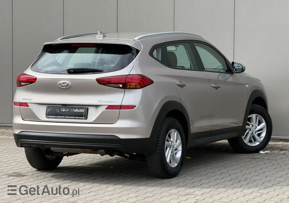 HYUNDAI Tucson 