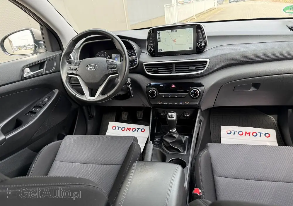 HYUNDAI Tucson 