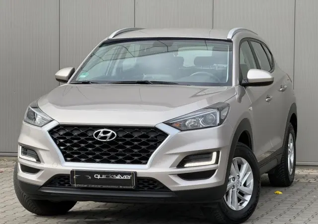 HYUNDAI Tucson 