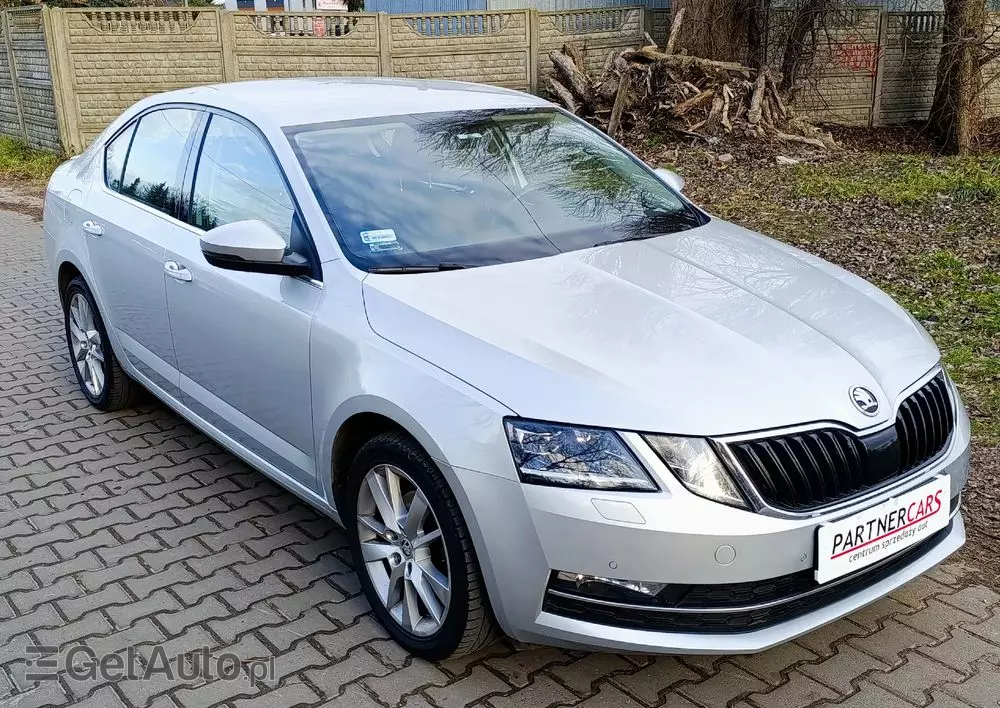 SKODA Octavia 1.5 TSI ACT Style DSG