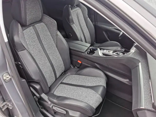 PEUGEOT 3008 Allure 130 S&S Aut.