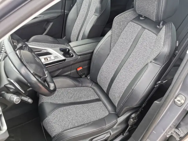 PEUGEOT 3008 Allure 130 S&S Aut.