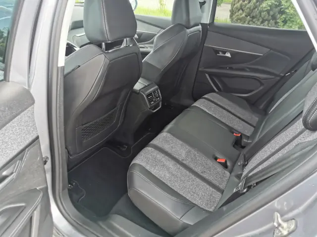 PEUGEOT 3008 Allure 130 S&S Aut.