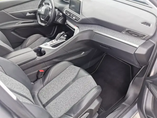 PEUGEOT 3008 Allure 130 S&S Aut.