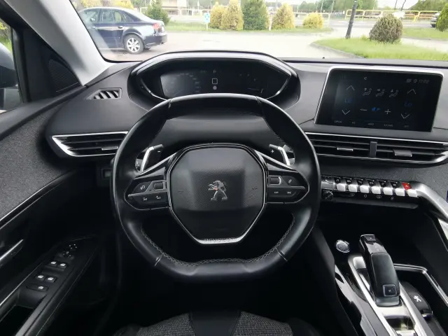 PEUGEOT 3008 Allure 130 S&S Aut.