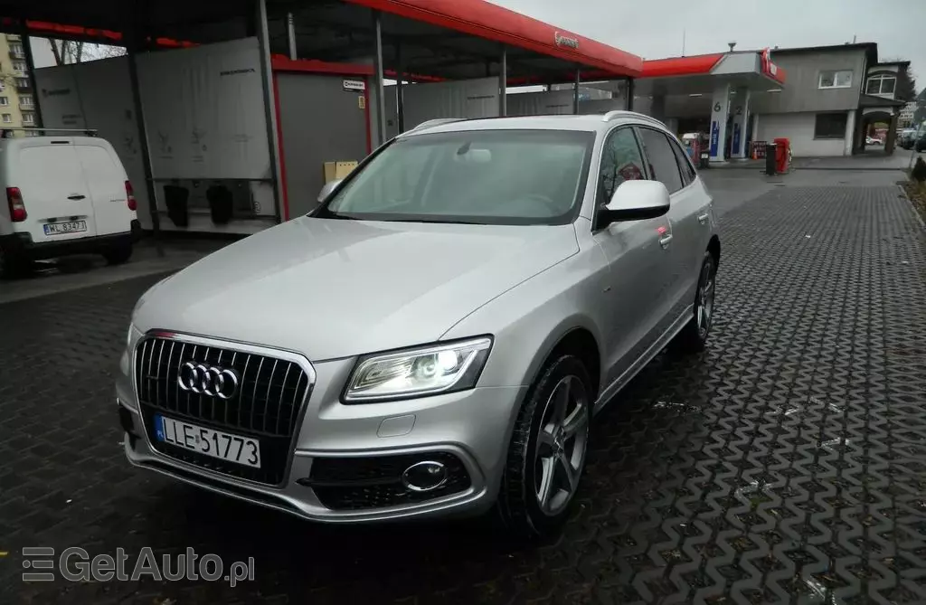 AUDI Q5 