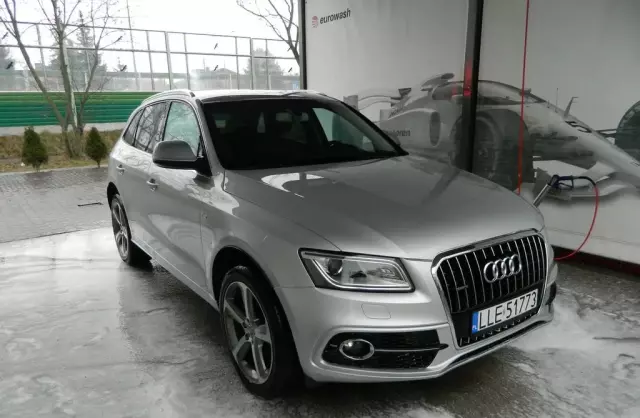 AUDI Q5 