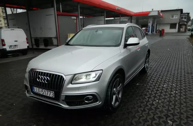 AUDI Q5 