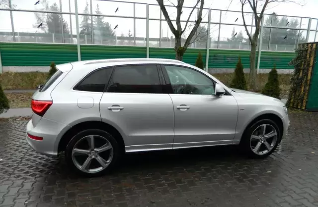 AUDI Q5 