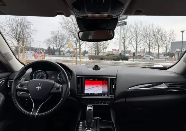 MASERATI Levante Q4