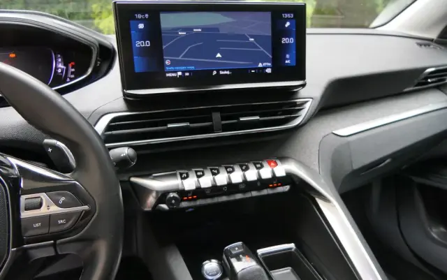 PEUGEOT 3008 1.5 BlueHDi Allure S&S EAT8