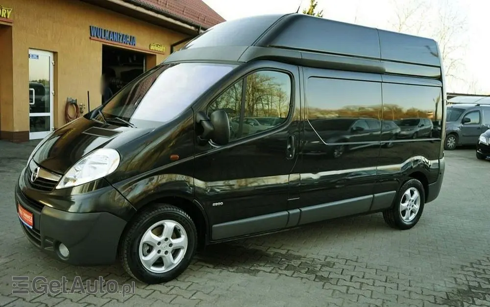 OPEL Vivaro 
