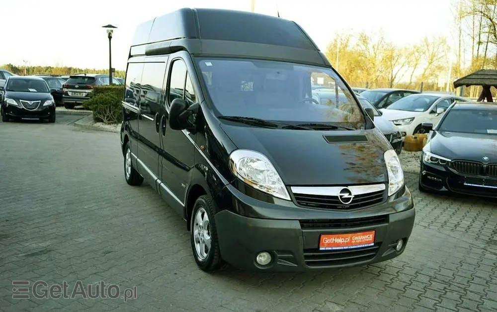 OPEL Vivaro 