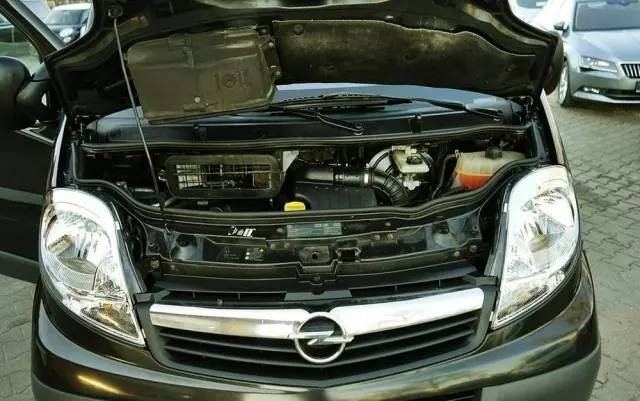 OPEL Vivaro 