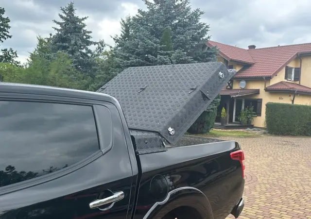 MITSUBISHI L200 2.4 d DC Intense Plus EU6