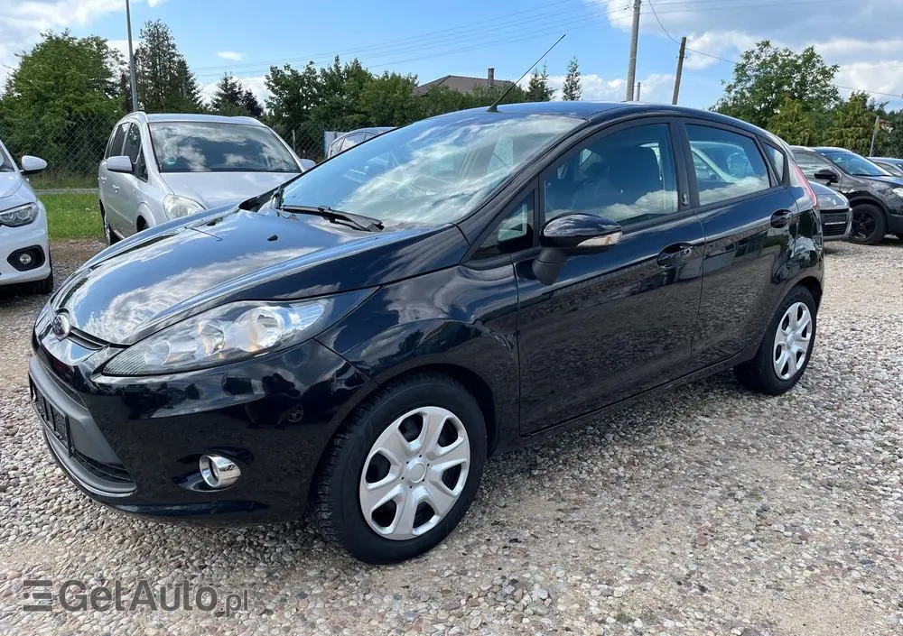 FORD Fiesta 1.25 Champions Edition