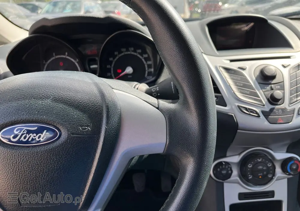FORD Fiesta 1.25 Champions Edition