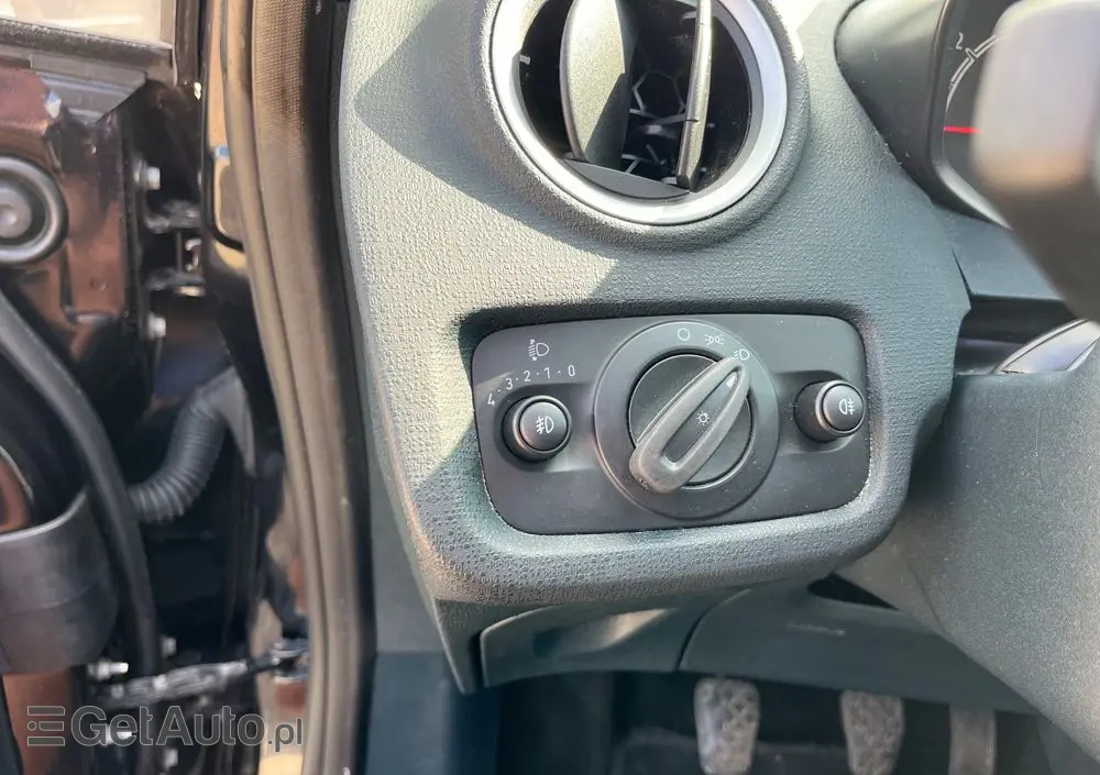 FORD Fiesta 1.25 Champions Edition